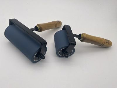 インク詰め用ゴムローラー 4号（直径50×幅120mm）