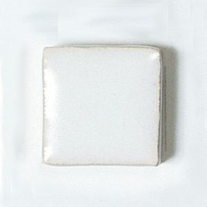 楽焼き色釉薬A 白 粉末1kg(無鉛)
