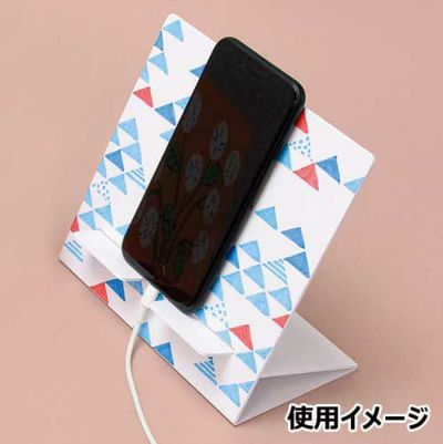 三つ折りスマホスタンド